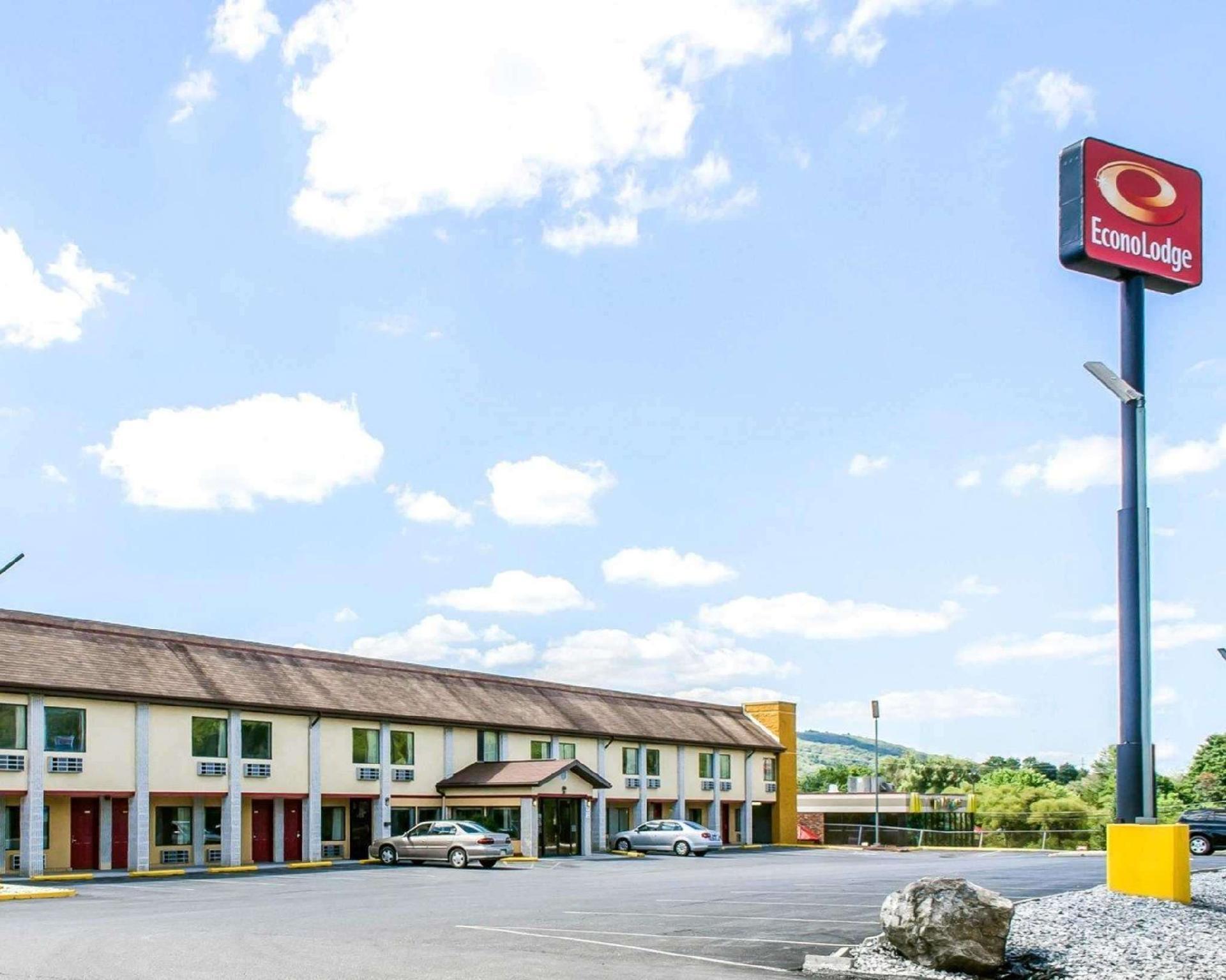 Baymont By Wyndham Pine Grove I-81 Ξενοδοχείο Εξωτερικό φωτογραφία